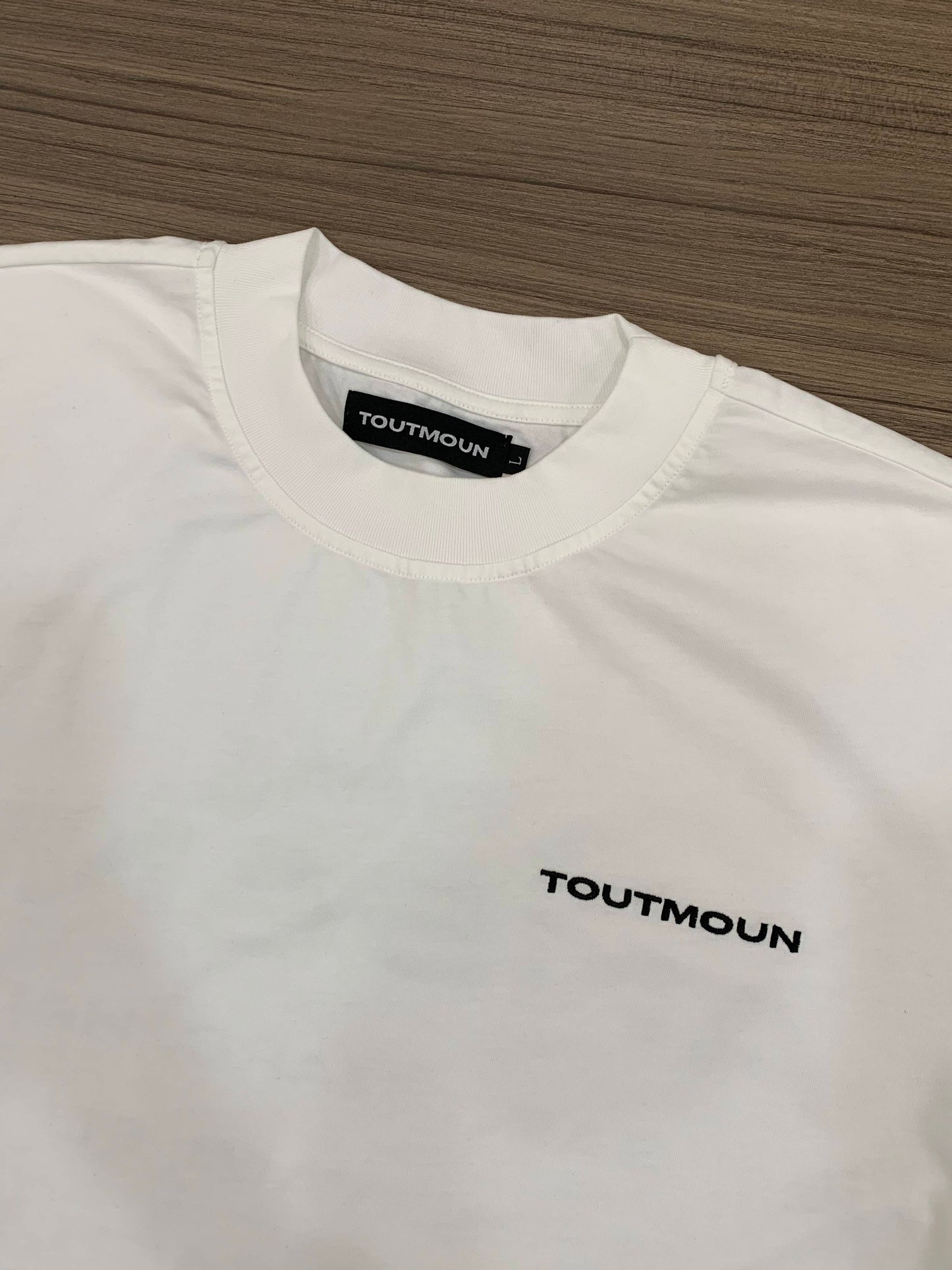 TOUTMOUN SIGNATURE TEE